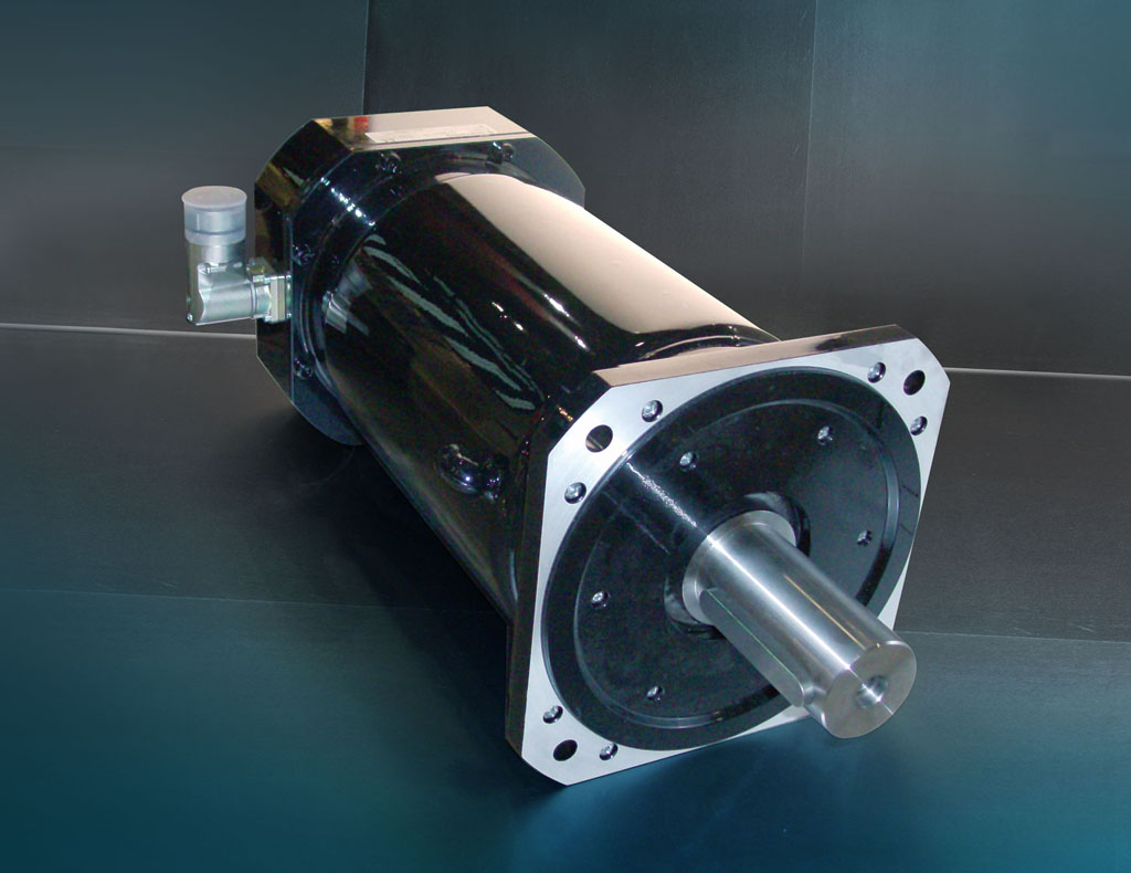 آشنایی کامل با سرو موتور و انواع آن