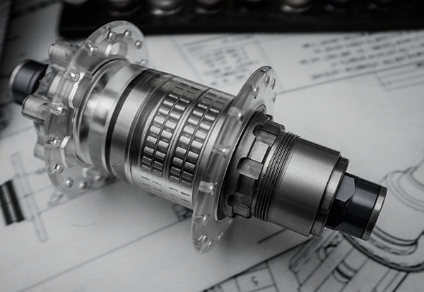 آشنایی با بلبرینگ بک استاپ (قفلی) و کاربرد آن